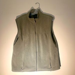 L.L. Bean Men’s fleece vest